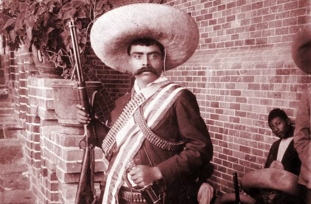 Emiliano Zapata 100