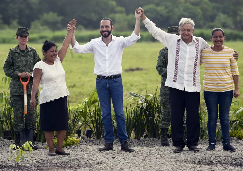 MEXICO-EL SALVADOR-MIGRATION-LOPEZ-OBRADOR-BUKELE