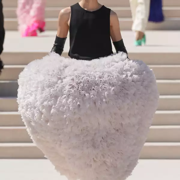 Balenciaga HC F26 031.jpg