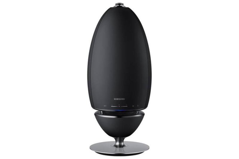 La bocina mezcla estilo y calidad de audio.