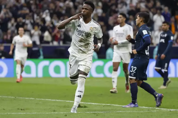 Foto de Vinicius Junior celebrando un gol en la final de la Copa Intercontinental contra el Pachuca.