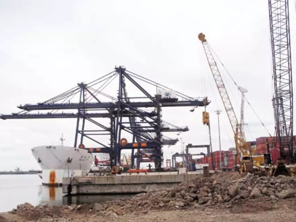 Hutchison Port Holdings México invierte alrededor de 400 mdd en la fase II de la ampliación en la Terminal Especializada de Contenedores del Puerto Lázaro Cárdenas. (Foto: Cortesía Hutchison Port Holdings (HPH).)