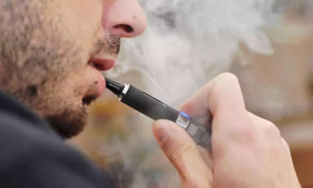 Actualmente el mercado de cigarros electrónicos incluye a más de 250 marcas, y ha pasado de miles de usuarios en 2006 a varios millones en 2013. (Foto: Getty Images)