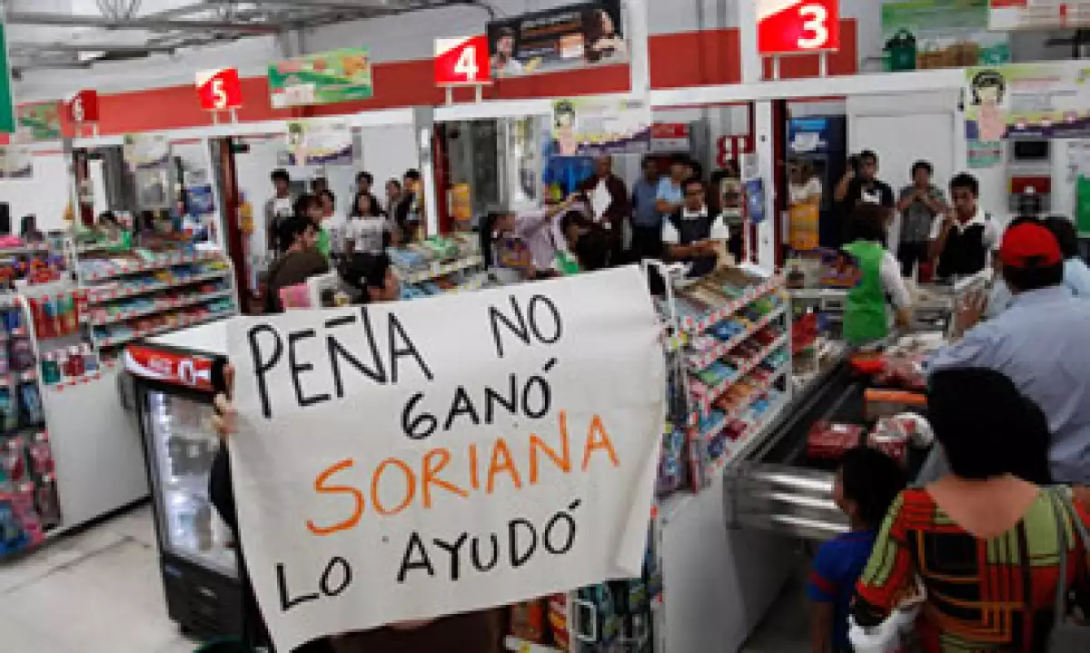 Jesús Zambrano, presidente del PRD lamentó los ataques contra las tiendas Soriana y pidió que se investiguen los hechos. (Foto: Reuters)