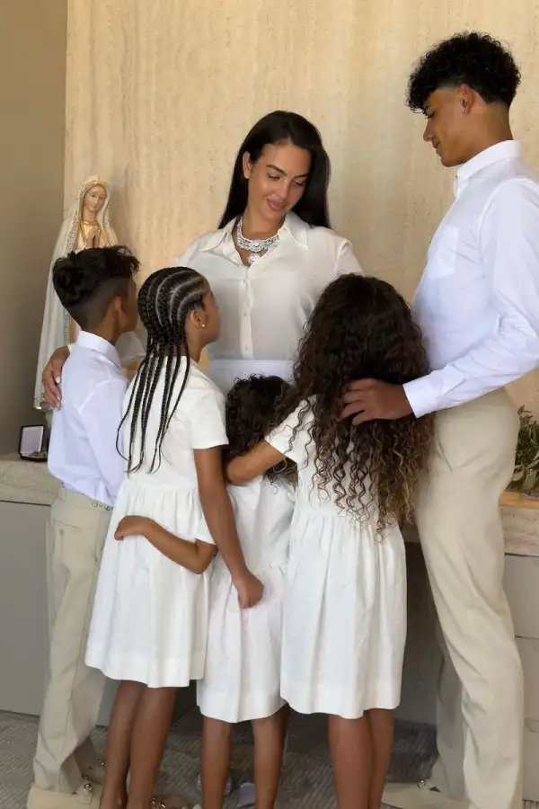 Georgina y Cristiano (2).jpg