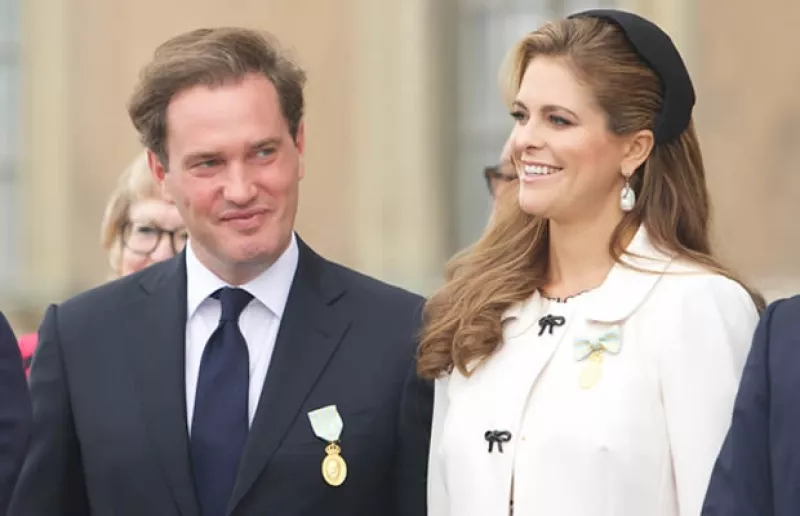La hija de los reyes de Suecia y su esposo el banquero Chris O´Neilll se convirtieron en padres de una pequeña ayer por la noche. La familia real ya envió sus felicitaciones.
