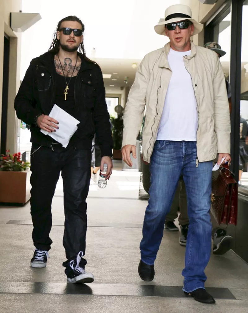 A sus 24 años, el hijo mayor del actor hollywoodense ha tenido una vida difícil luego de tener problemas con el alcohol y un divorcio, además de constantes transformaciones físicas.