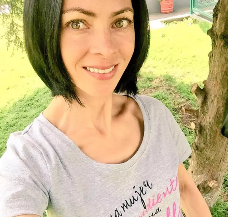 La conductora se preocupa por la situación vial de la Ciudad de México y se une a los personajes que integran Comunidad Vial MX, un movimiento que busca lograr una mejor sociedad.