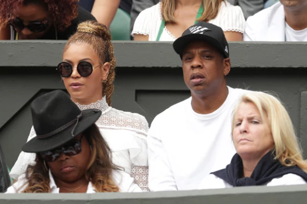 Beyoncé y Jay-Z asistieron a la final de Wimbledon, en donde salió ganadora Serena Williams.
