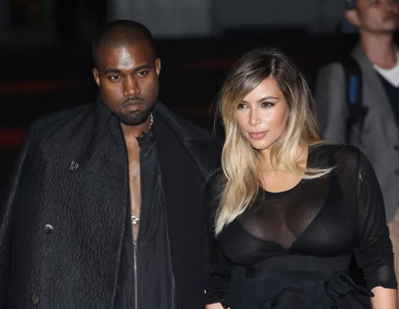 La pareja está enojada debido a que Chad Hurley (co fundador de dicha página y que fue vendida a Google) publicó el video cuando West le propuso matrimonio a Kardashian.