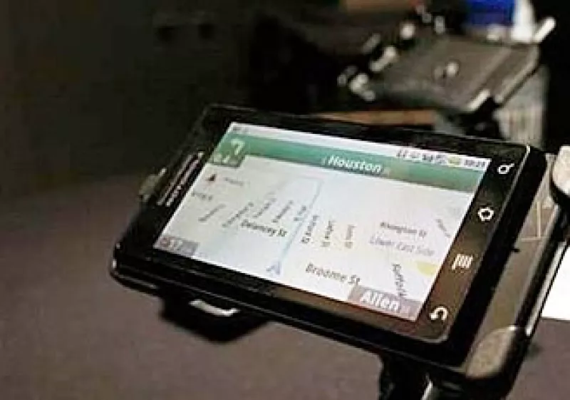 Apple demandó a HTC por sus teléfonos con Android en marzo, mientras que Oracle hizo lo mismo contra Google en agosto. (Foto: AP)