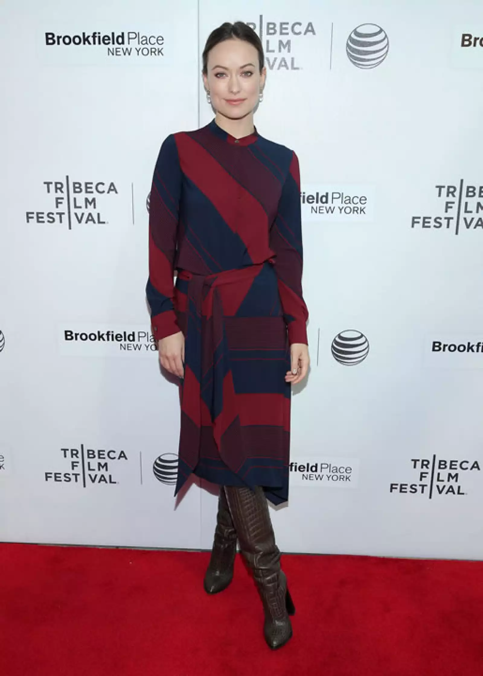 Olivia Wilde llevó un vestido de la colección otoño 2015 de Tory Burch al festival de cine de Tribeca.