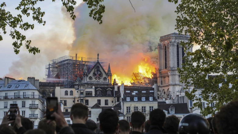 Incendio Notre Dame-13