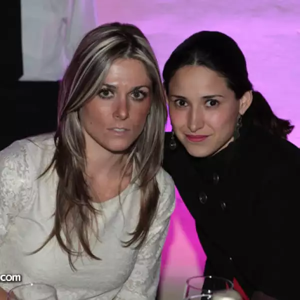 Ana María fernandez,Aide de la Mora