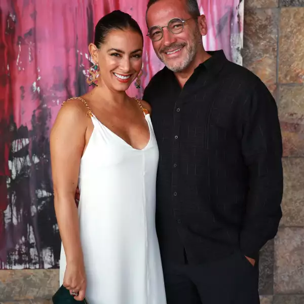 Claudia Lizaldi y Germán Bricio