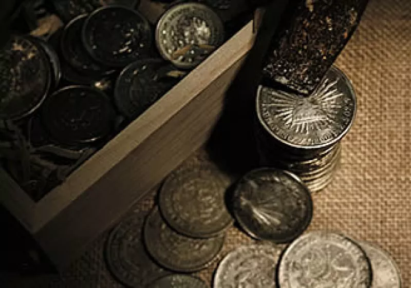 En china se sustituyó la paca de seda como una forma de valuar la mercancía, por monedas de plata mexicanas. (Foto: Luis Delfín)