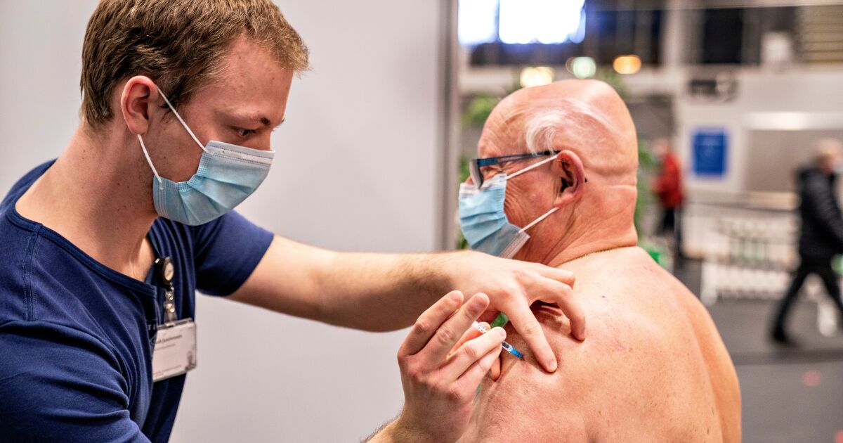 Risk of thrombosis is much higher with COVID than with vaccines