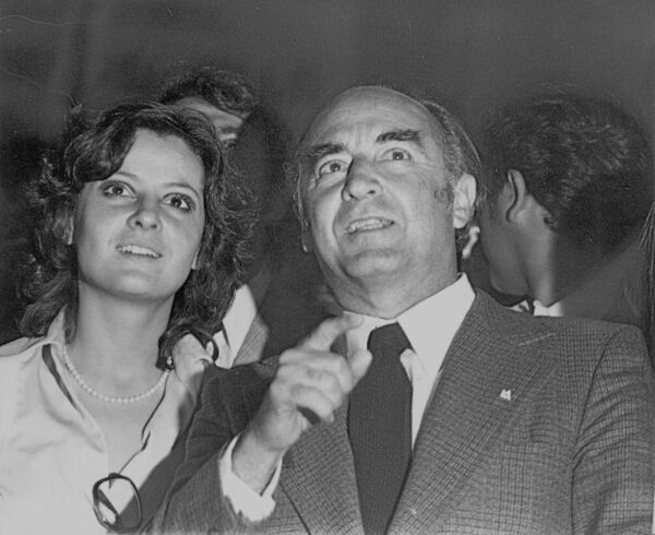 Carmen Beatriz y José López-Portillo .jpg