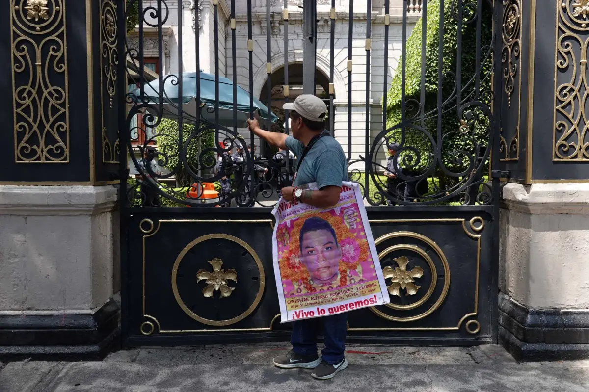 Marcha por 10 años de Ayotzinapa: horario y ruta de las manifestaciones este 26 de septiembre