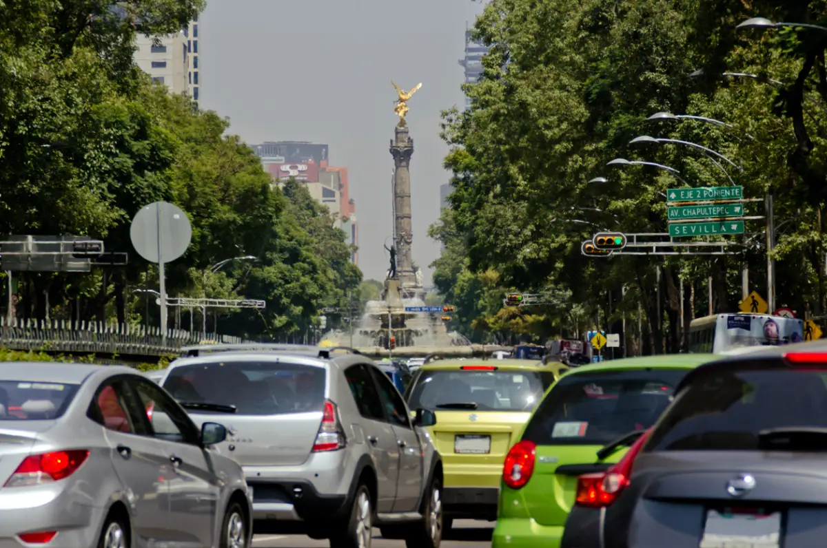 hoy no circula 6 de mayo 2025