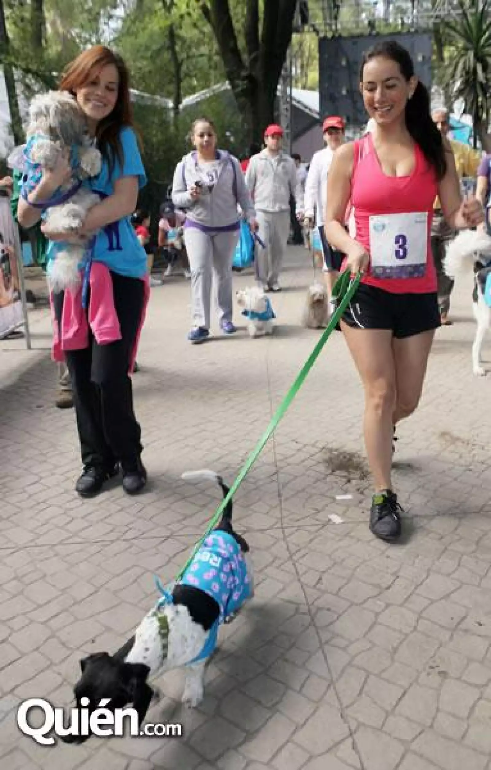 Pamela Jean con Lucrecia,Claudia Lizaldi con Moe