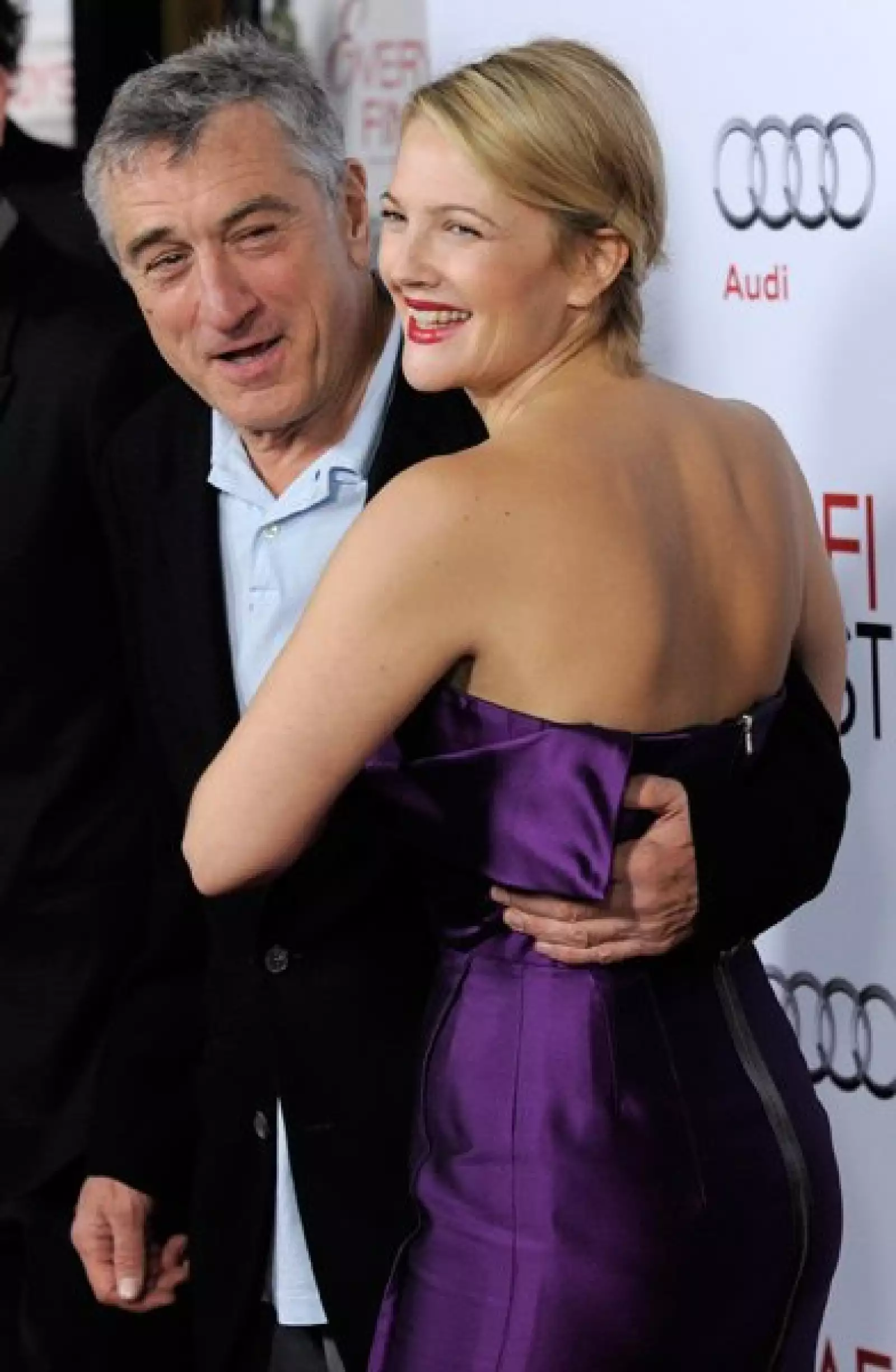 Robert y Drew se veían muy divertidos y no dejaron de darse muestras de cariño.