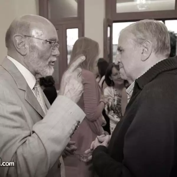 Eduardo Matos,Luis Prieto