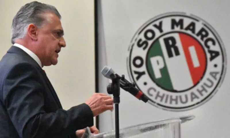 Enrique Serrano ha militado 37 años en el PRI y dijo que defenderá su partido y a Chihuahua. (Foto: Enrique Serrano/Cortesía)