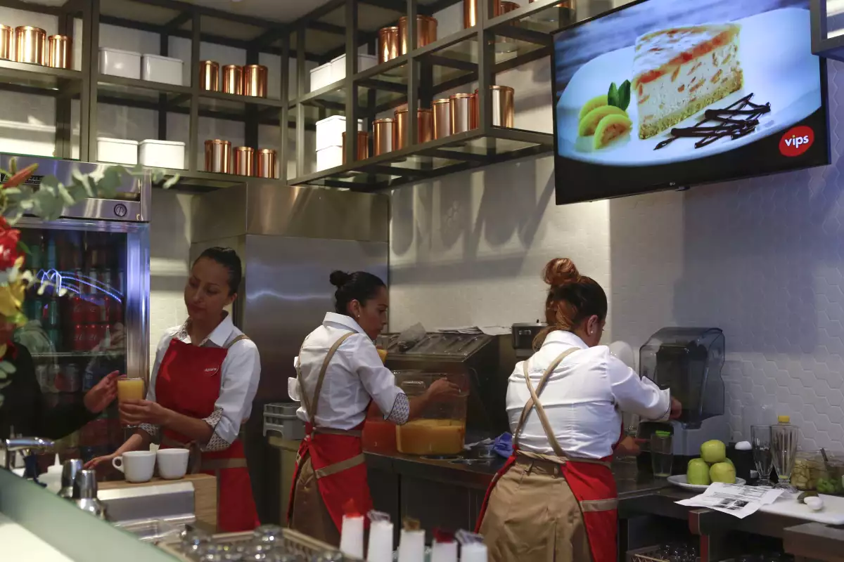 Alsea concretó a inicios de mayo la compra de Vips. (Foto: Cuartoscuro)