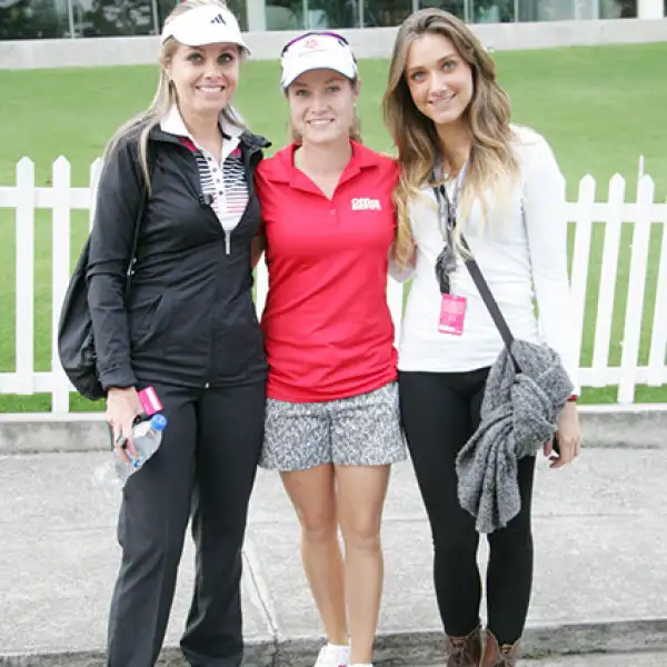 Concha,Alejandra y María Llaneza