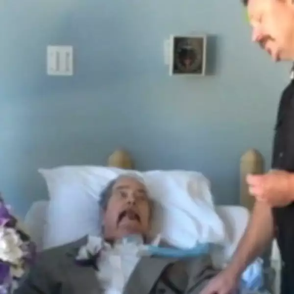 Johnny Wells ceremonia boda