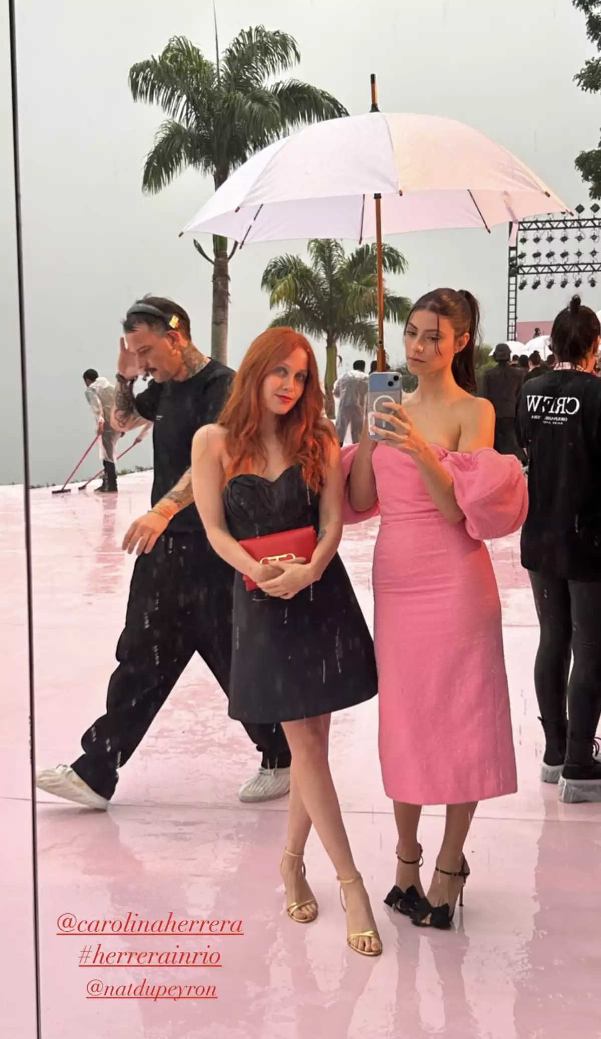 Natasha Dupeyron y Bárbara López en Carolina Herrera.