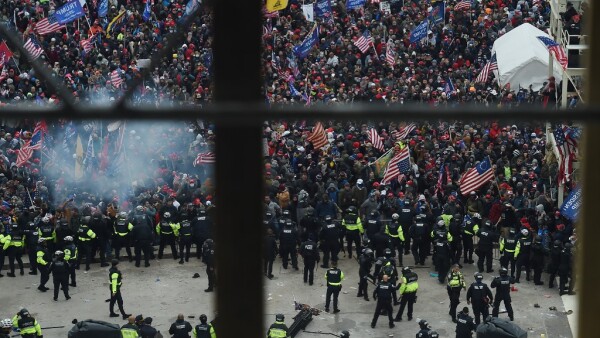 Enfrentados por la policia