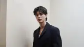 El actor surcoreano Song Kang conocido como El hijo de Netflix