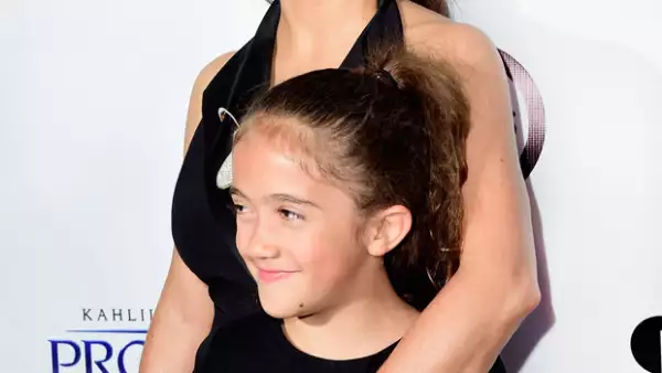 Un niño insultó a Valentina Paloma sin que la madre del pequeño hiciera nada por evitarlo, logrando la indignación de la actriz.