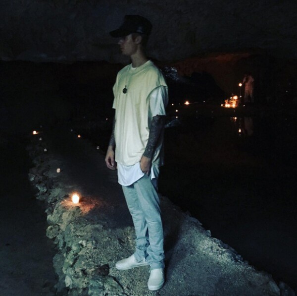El cantante se encuentra desde hace unos días en nuestro país, acompañado de Hailey Baldwin y unos amigos.