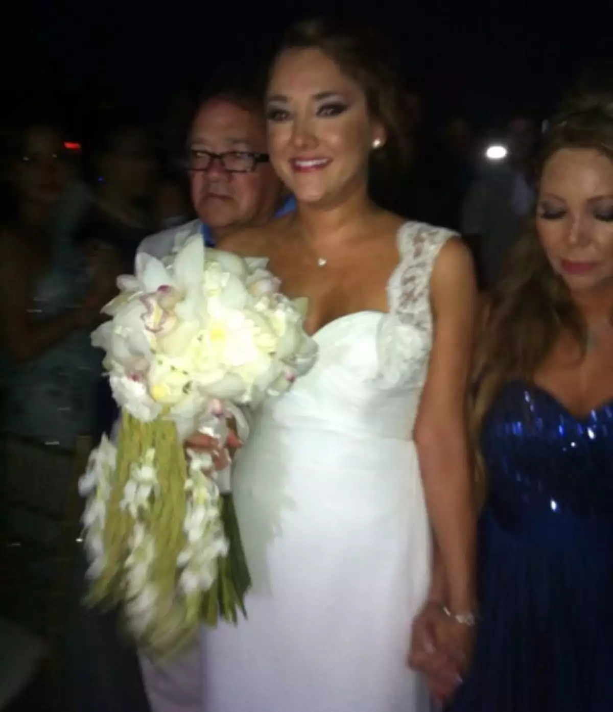 Sherlyn estaba tan emocionada que cuando llegó el momento de unir su vida a la de Gerardo, abrió los brazos y gritó: `¡Sí, acepto!´.