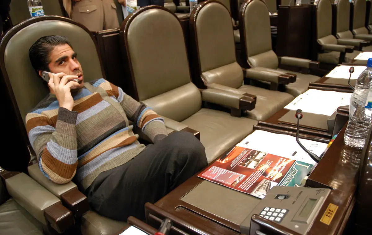 El empresario y político Jorge Kahwagi durante una sesión en el Congreso en junio de 2005. 