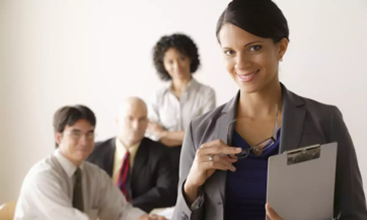 Un buen jefe debe asumir el rol de líder e inspirar a sus empleados para que lo sigan. (Foto: Getty Images)