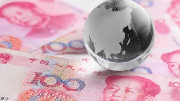 Por China