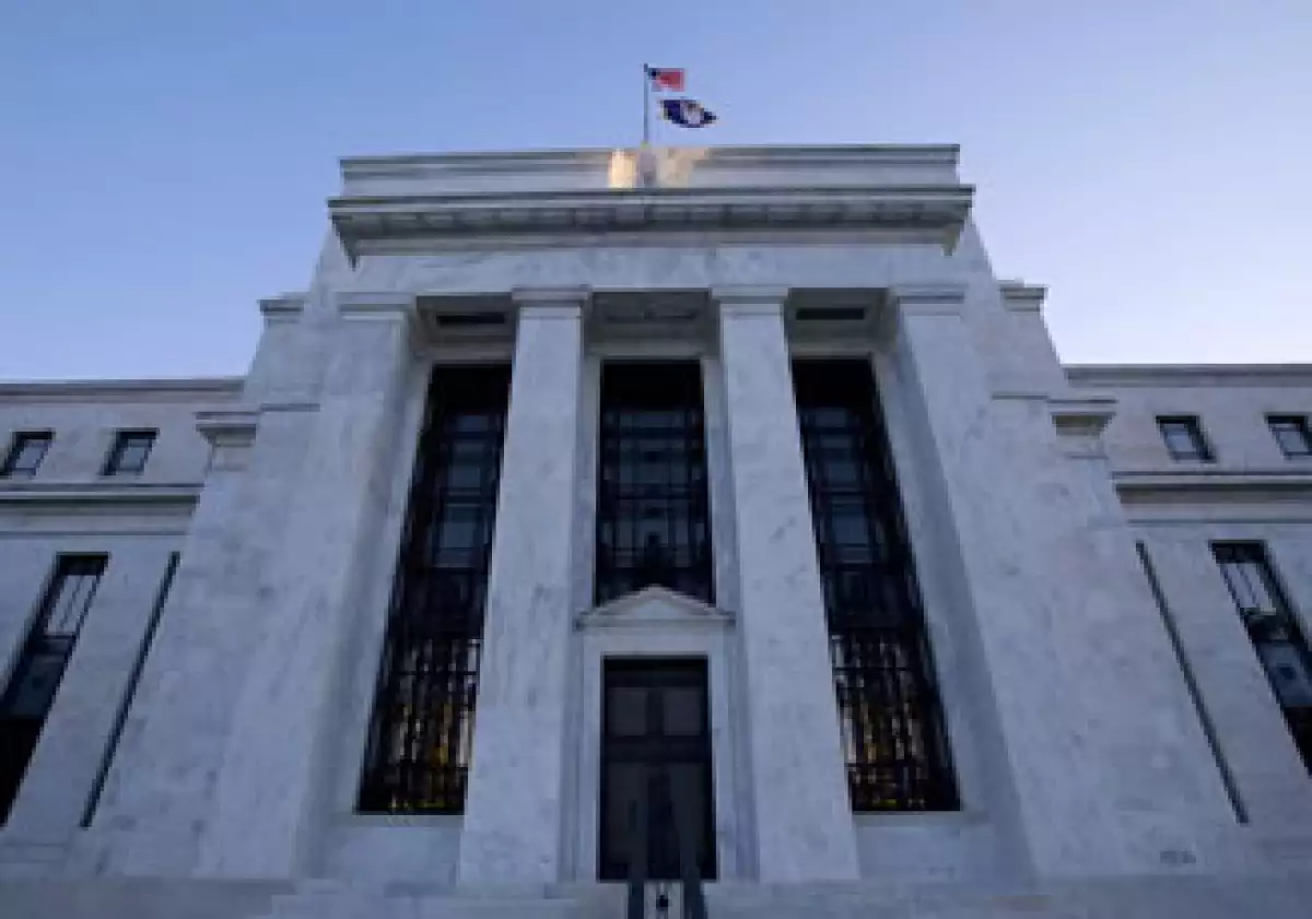 El proyecto requiere a la Fed dar a conocer a más tardar el 1 de diciembre los nombres de los bancos que recibieron su ayuda. (Foto: AP)