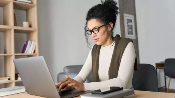 No todo cabe en una pantalla de bolsillo