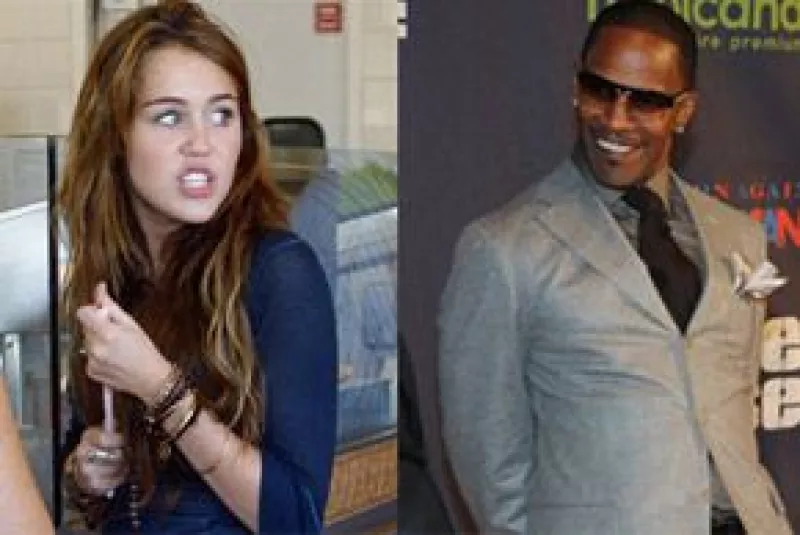 El actor dijo en su programa de radio que hiciera lo que Britney y se metiera heroína o que se volviera lesbiana como Lindsay Lohan para ver si así maduraba.