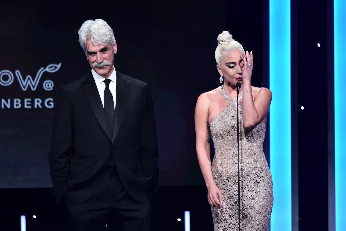 Lady Gaga no pudo contener las lágrimas al hablar de Bradley Cooper.