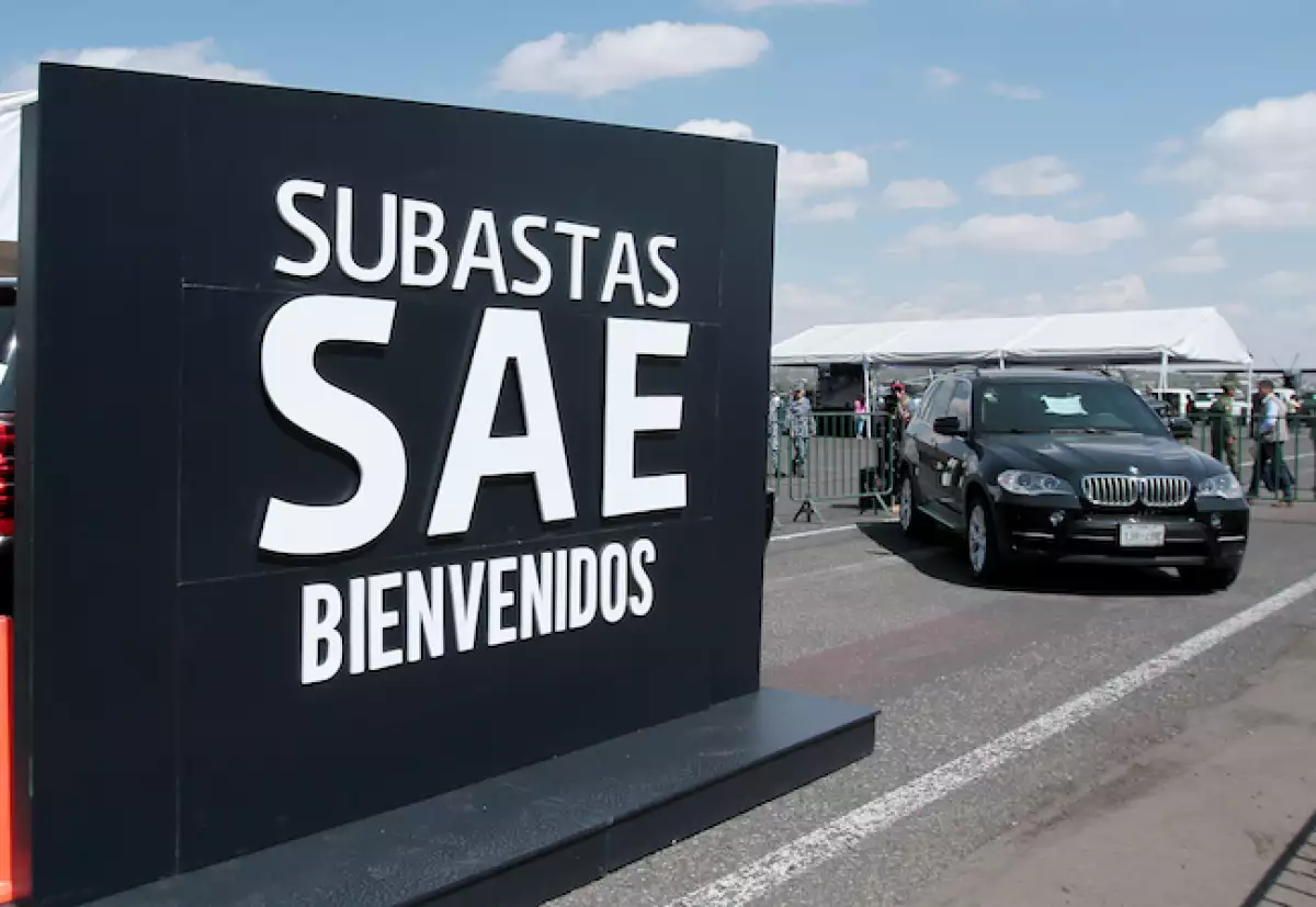 Subasta de vehículos oficiales