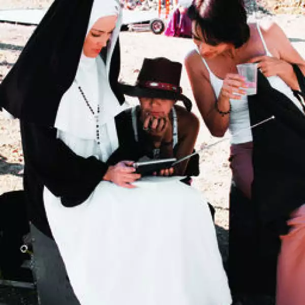 Backstage. Jacqueline Bracamontes, Mariana Chavira, Mar Carrera