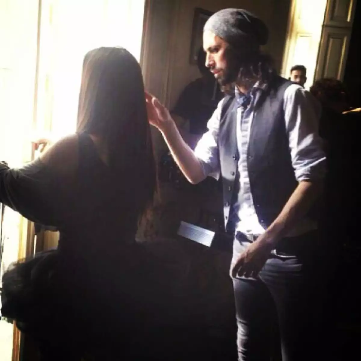 La estrella se encuentra en un momento personal muy importante, pues aunque habla poco de su novio, el productor Koko Stambuk, admite estar muy enamorada de él.