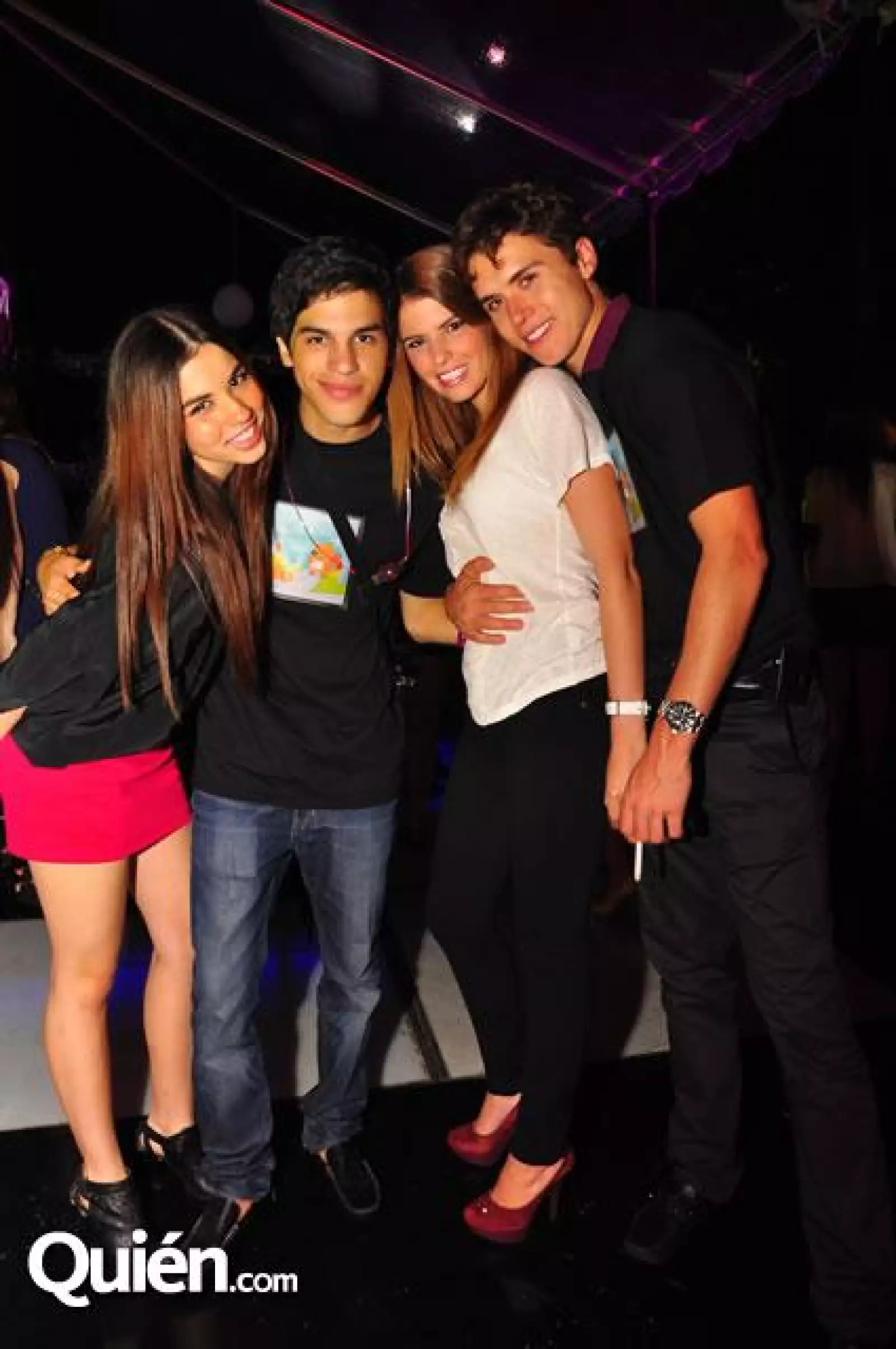 Mafer Rodríguez,Pablo Huarte,Fer González,Emanuel Hernández