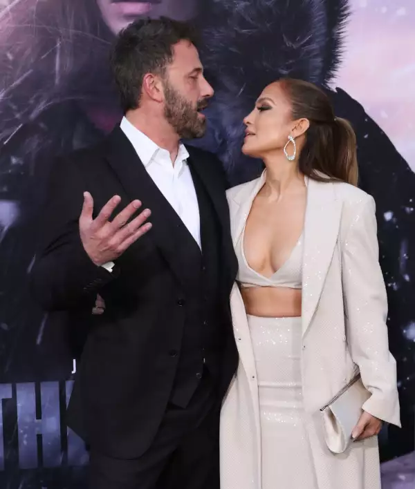 Ben Affleck y Jennifer Lopez parece que están distanciados