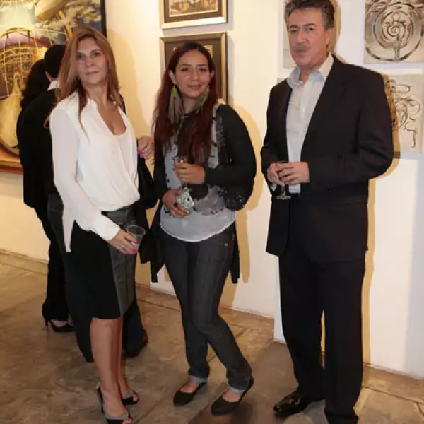 Cristina Carrillo, Yazmin Herrera y Carlos Quintanilla